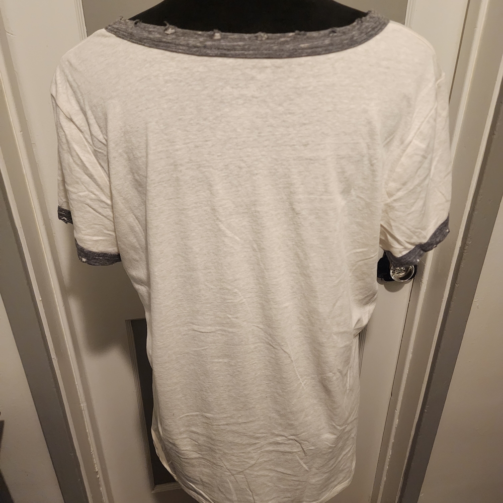 Wrangler Women's Gray and White Ringer Tee - Picture 5 of 5